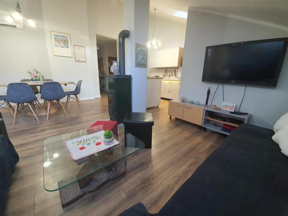 Apartment D Free Parking & Wifi, Walking Distance To Centrum Zadar Bagian luar foto