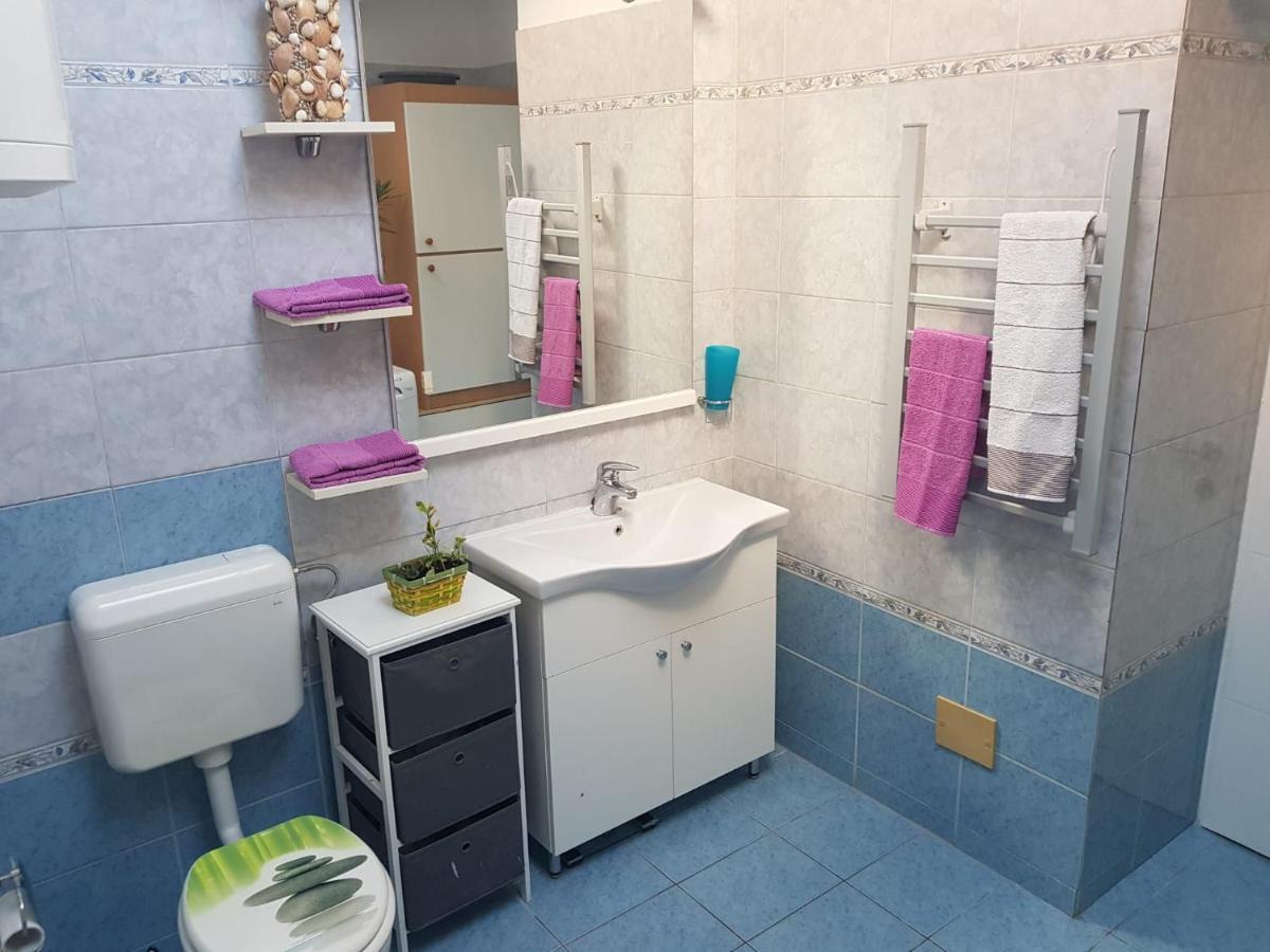 Apartment D Free Parking & Wifi, Walking Distance To Centrum Zadar Bagian luar foto