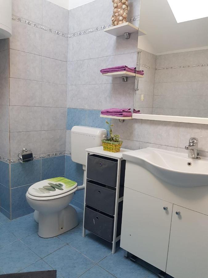 Apartment D Free Parking & Wifi, Walking Distance To Centrum Zadar Bagian luar foto