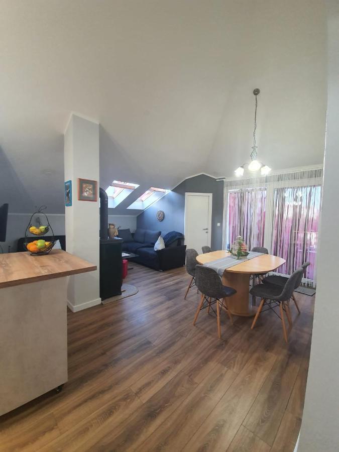 Apartment D Free Parking & Wifi, Walking Distance To Centrum Zadar Bagian luar foto