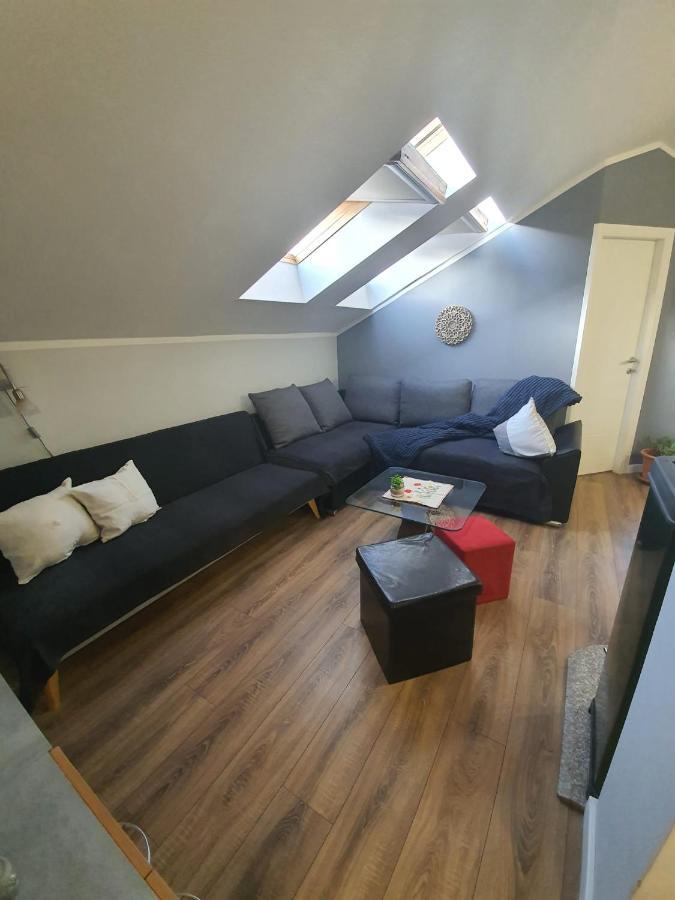 Apartment D Free Parking & Wifi, Walking Distance To Centrum Zadar Bagian luar foto