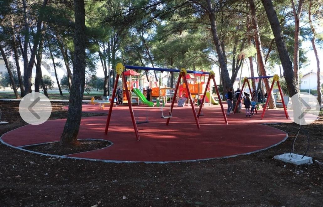 Apartment D Free Parking & Wifi, Walking Distance To Centrum Zadar Bagian luar foto
